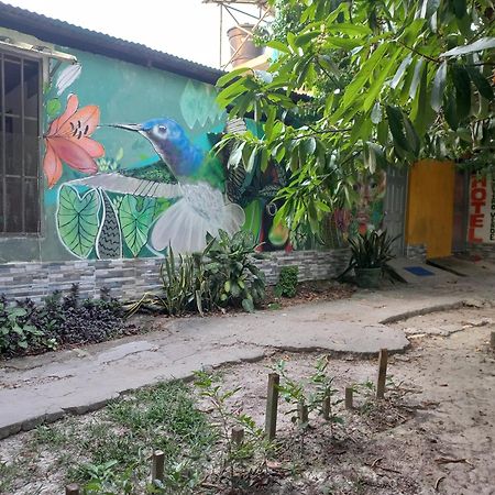 Aparta-Refugio El Retiro Verde Летисия Екстериор снимка